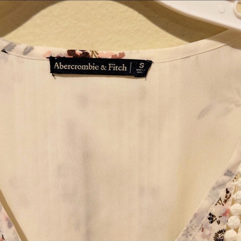 NWOT Abercrombie and Fitch Floral Dress - Picture 4 of 5